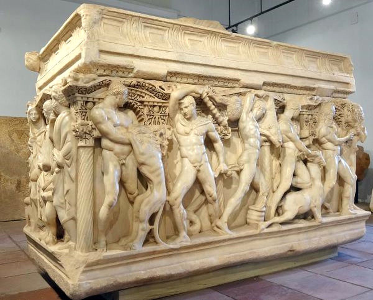 Herakles Lahdi'nin Benzeri Konya'da Sergileniyor