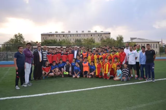 Milletvekili Ilıcalı, Devreye Girdi Kulüp Binaları Yenileniyor Milletvekili Ilıcalı, Devreye Girdi Kulüp Binaları Yenileniyor