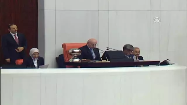TBMM Genel Kurulu, Irak ve Suriye Tezkeresini Görüşmek İçin Olağanüstü Toplandı (2) TBMM Genel Kurulu, Irak ve Suriye Tezkeresini Görüşmek İçin Olağanüstü Toplandı (2)