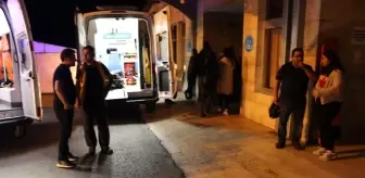 Milli Egemenlik Caddesi: 18 Yaşındaki Aybüke'ye, Yolun Karşısına Geçerken Otomobil Çarptı Milli Egemenlik Caddesi: 18 Yaşındaki Aybüke'ye, Yolun Karşısına Geçerken Otomobil Çarptı