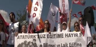 Kadıköy'de 'Atatürksüz Eğitime Hayır' Mitingi