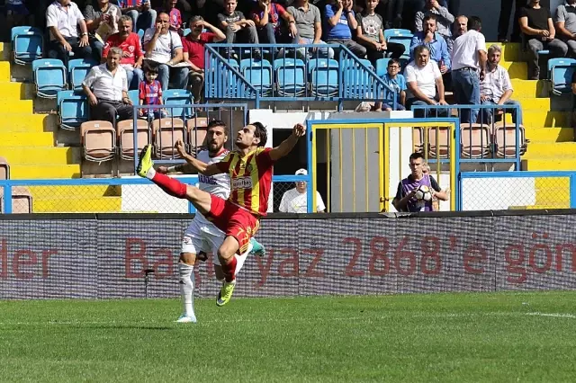 Süper Lig: K.karabükspor: 0 - E.y. Malatyaspor: 3 (İlk Yarı ) Süper Lig: K.karabükspor: 0 - E.y. Malatyaspor: 3 (İlk Yarı )