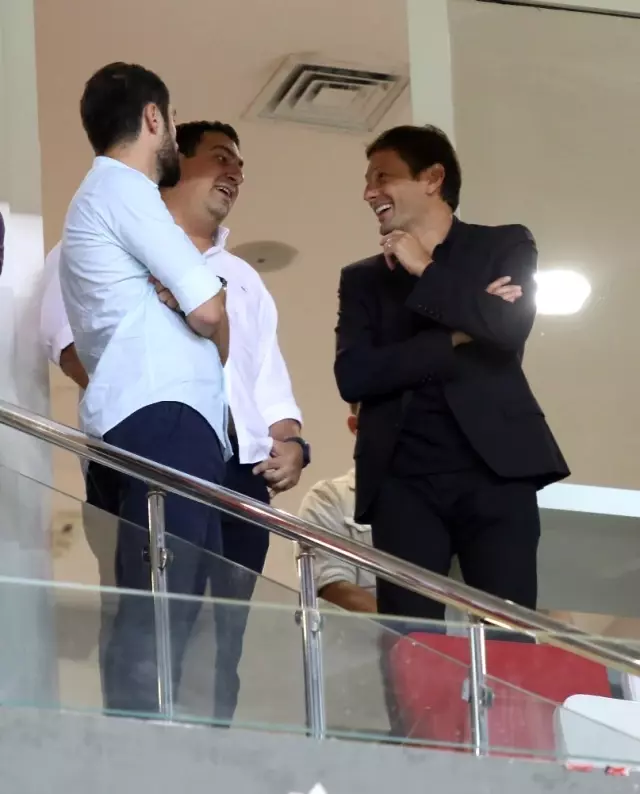 Leonardo, Antalyaspor-Osmanlıspor Maçını Tribünden İzledi ...