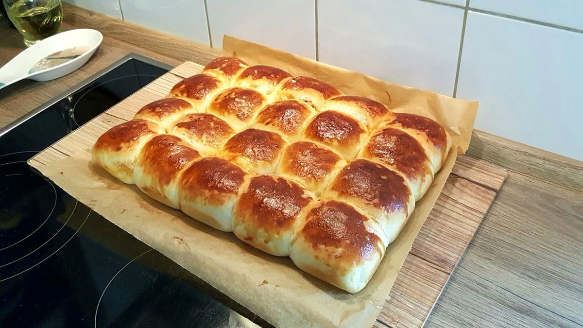 Mayalı Yumuşacık Hamuruyla Pizza Poğaça Tarifi-Hatice Mazi
