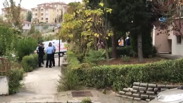 Sakarya'da Polis Memuru Kendini Astı Sakarya'da Polis Memuru Kendini Astı