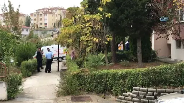 Sakarya'da Polis Memuru Kendini Astı Sakarya'da Polis Memuru Kendini Astı