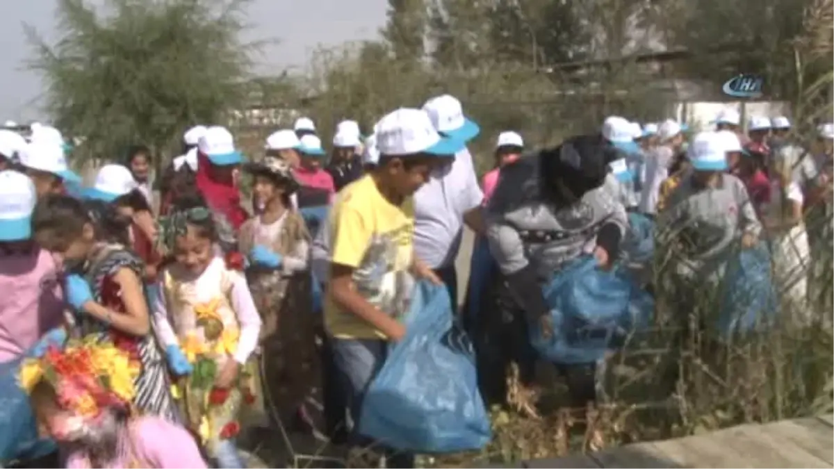 Tuşba'da 'Poşeti Azalt Van Gölü'nü Yaşat' Kampanyası