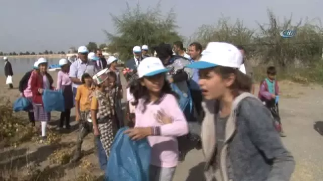 Tuşba'da 'Poşeti Azalt Van Gölü'nü Yaşat' Kampanyası Tuşba'da 'Poşeti Azalt Van Gölü'nü Yaşat' Kampanyası