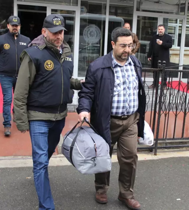 Fetö'den Tutuklanan Sahil Güvenlik Karadeniz Bölge Komutanının Yargılanması Fetö'den Tutuklanan Sahil Güvenlik Karadeniz Bölge Komutanının Yargılanması