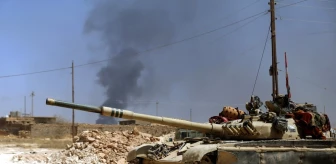 Irak Ordusu Deaş'ı Ramadi'den Çıkardı