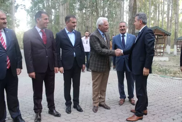 Vali Elban, Belediye Başkanları ile Bir Araya Geldi