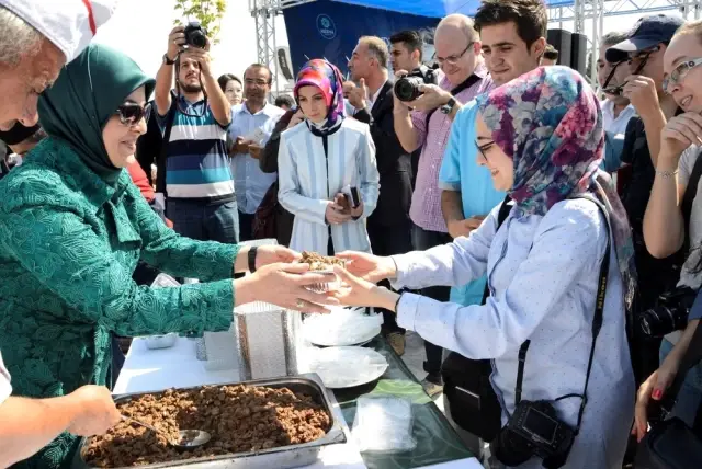 Konya'da Ateşbaz-ı Veli Aşçı Dede Etkinlikleri Başladı Konya'da Ateşbaz-ı Veli Aşçı Dede Etkinlikleri Başladı