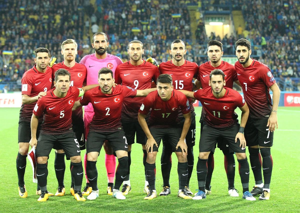Türkiye'nin İzlanda ve Finlandiya Maçı Hakemleri Belli Oldu