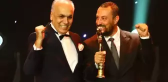Barış Bıçakçı: 24. Uluslararası Adana Film Festivali'nin Büyük Ödülleri Sahiplerini Buldu Barış Bıçakçı: 24. Uluslararası Adana Film Festivali'nin Büyük Ödülleri Sahiplerini Buldu
