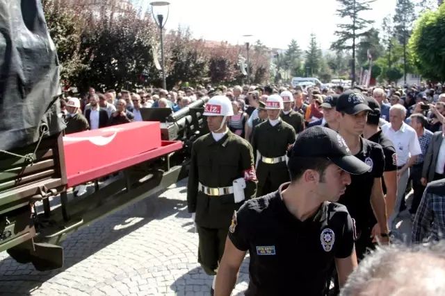 Ömer Halisdemir'in Silah Arkadaşı Son Yolculuğuna Uğurlandı