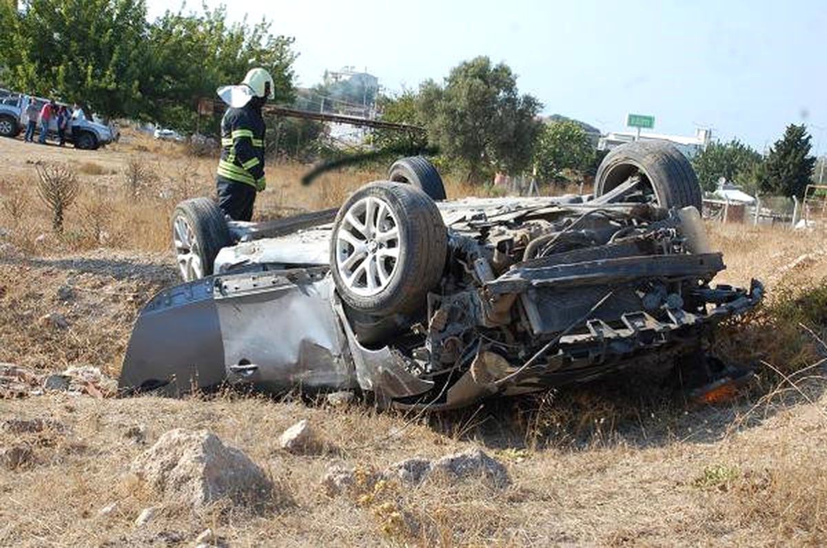 Takla Atan Otomobilde 6 Kişi Yaralandı