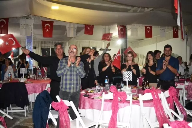 Ayvalık'ta Armutçuk Gençlikspor'un Coşkulu Dayanışma Gecesi