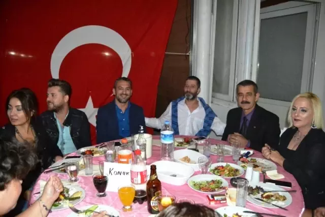 Ayvalık'ta Armutçuk Gençlikspor'un Coşkulu Dayanışma Gecesi