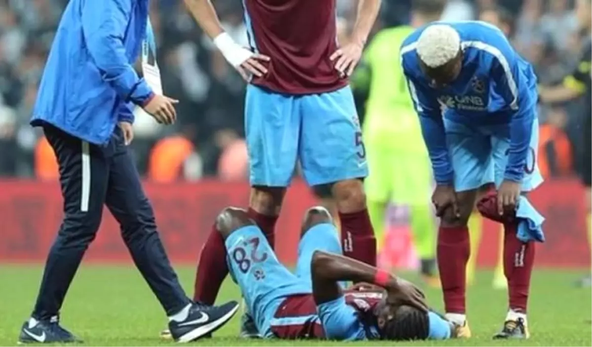 Beşiktaş-Trabzonspor Maçında Son Golü Atan Rodallega Hastaneye Kaldırıldı