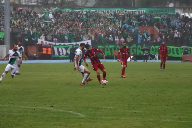 Tff 2. Lig: Zonguldak Kömürspor: 1 - Sakaryaspor: 4 Tff 2. Lig: Zonguldak Kömürspor: 1 - Sakaryaspor: 4
