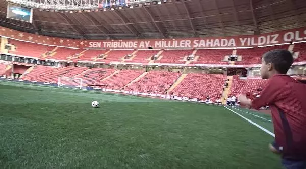 Milli Takım Çocuk Kulübü, Ata'nın Hayalini Gerçekleştirdi Milli Takım Çocuk Kulübü, Ata'nın Hayalini Gerçekleştirdi