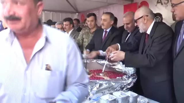 Cumhurbaşkanlığından Vatandaşlara Aşure İkramı Cumhurbaşkanlığından Vatandaşlara Aşure İkramı