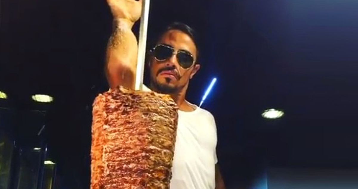 Nusret'ten İştah Kabartan Döner Paylaşımı!