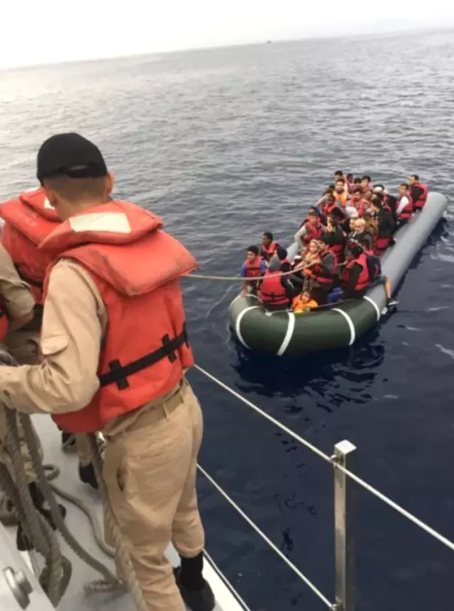 Kuşadası Körfezi'nde 45 Kaçak Göçmen Yakalandı