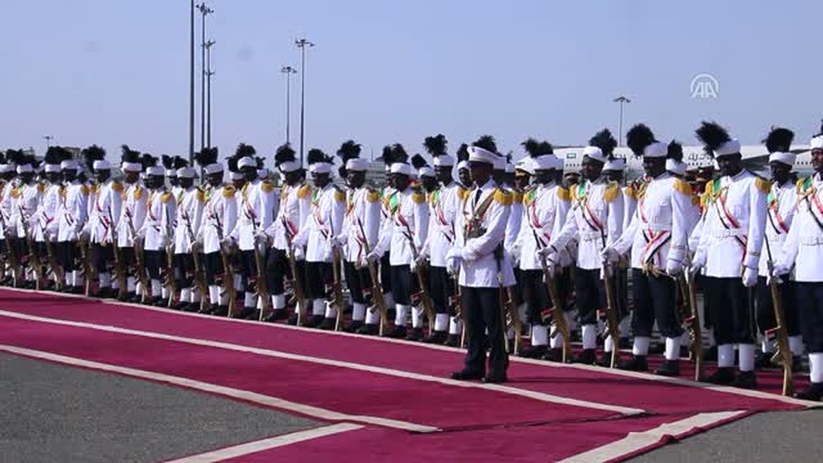 Somali Cumhurbaşkanı Fermacu, Sudan'da