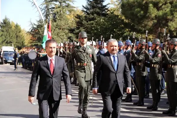 Savunma Bakanı Canikli, Özbek Mevkidaşı Azizov'la Görüştü