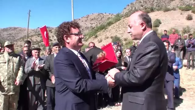 Sivil Şehitler 27 Yıl Sonra Mezarları Başında Anıldı Sivil Şehitler 27 Yıl Sonra Mezarları Başında Anıldı