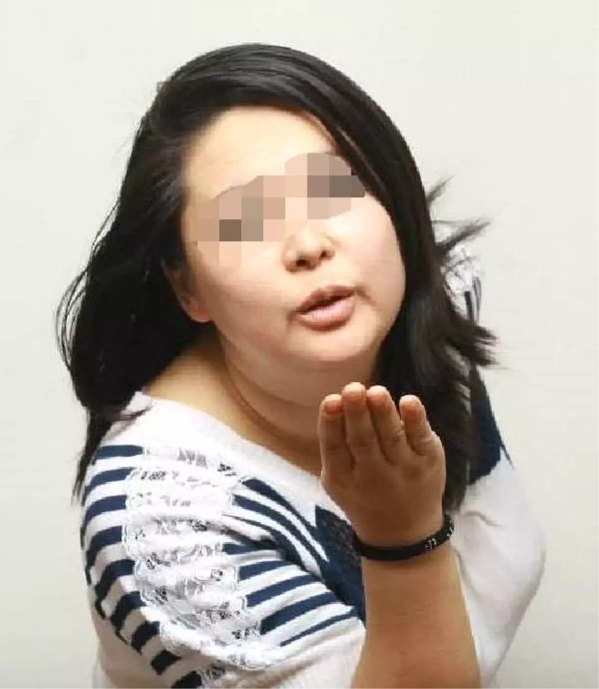 Yerdeki Kadına Tekmeli Coplu Müdahalede Bulunan Polisler Açığa Alındı (3)