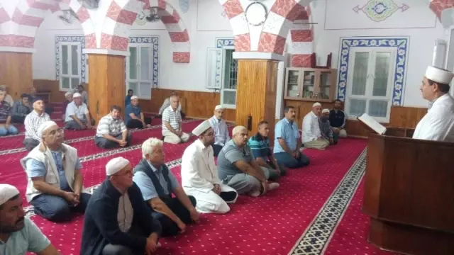 Din Görevlileri Sabah Namazında Buluştu Din Görevlileri Sabah Namazında Buluştu