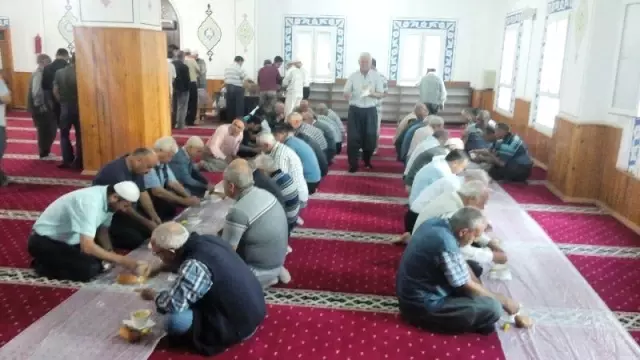 Din Görevlileri Sabah Namazında Buluştu Din Görevlileri Sabah Namazında Buluştu