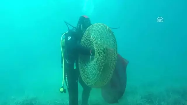 Bodrum'da Deniz Dibi Temizliği