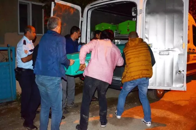 Manisa'da Koca Dehşeti: Karısını Baltayla Öldürdü