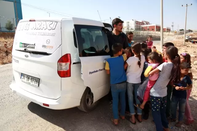 Sevgi Aracı' Gönülleri Fethetti