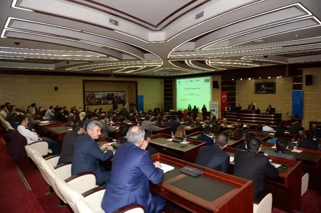 Vali Azizoğlu: 'Önemli Olan Erzurum'un Alacağı Paydır' Vali Azizoğlu: 'Önemli Olan Erzurum'un Alacağı Paydır'