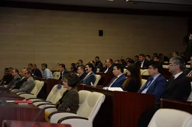 Vali Azizoğlu: 'Önemli Olan Erzurum'un Alacağı Paydır' Vali Azizoğlu: 'Önemli Olan Erzurum'un Alacağı Paydır'