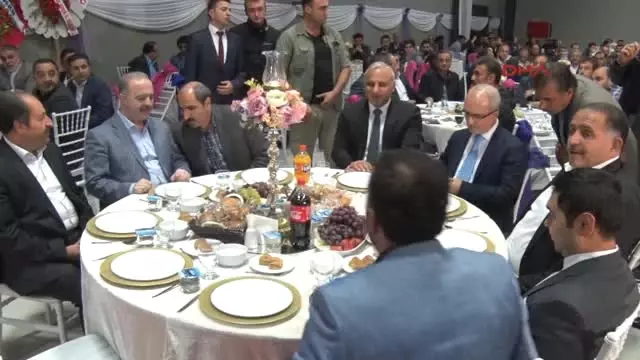 Van Valisi Zorluoğlu, İlk Defa Nikah Kıydı Van Valisi Zorluoğlu, İlk Defa Nikah Kıydı