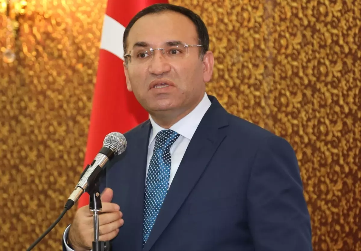 Bekir Bozdağ'dan 'Vaclav Havel Ödülü' Tepkisi