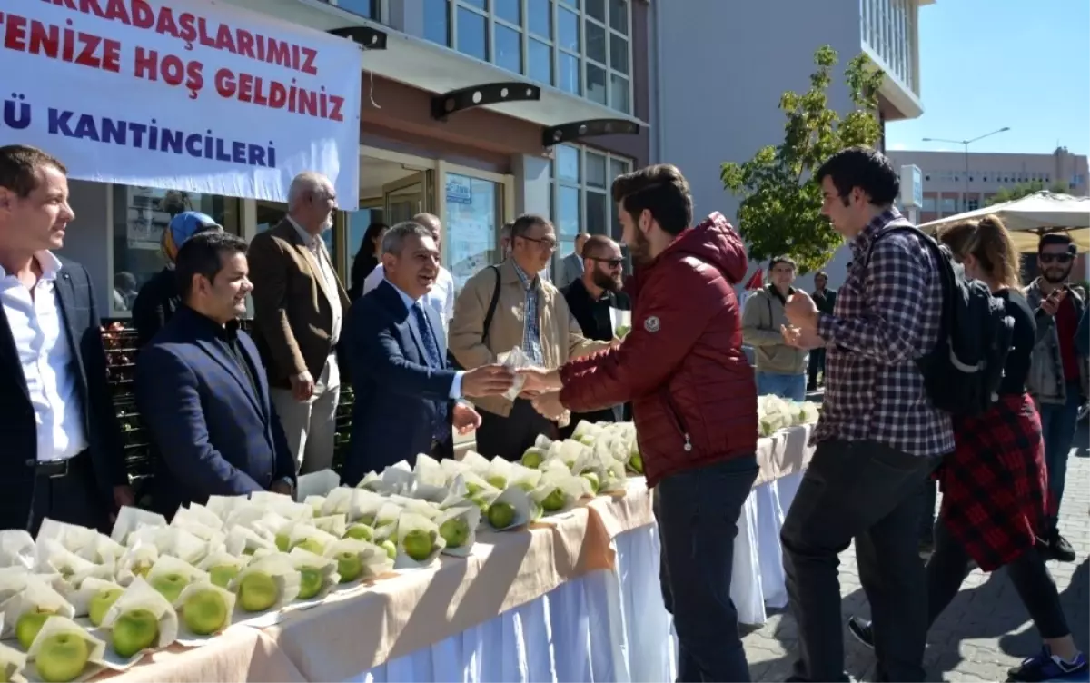 Çomü Kantinciler Derneği'nden 'Üniversitenize Hoşgeldiniz' Etkinliği