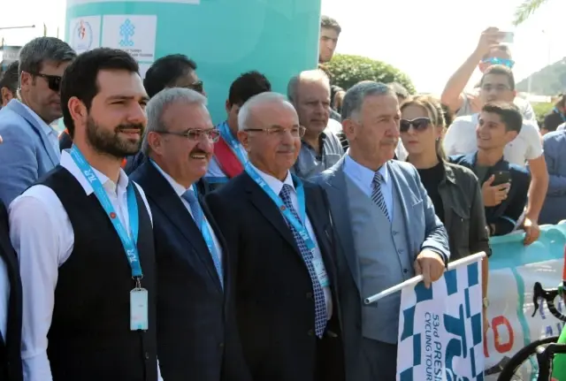 Cumhurbaşkanlığı Bisiklet Turu Alanya'da Start Aldı Cumhurbaşkanlığı Bisiklet Turu Alanya'da Start Aldı