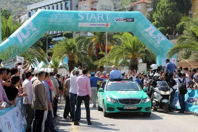 Cumhurbaşkanlığı Bisiklet Turu Alanya'da Start Aldı Cumhurbaşkanlığı Bisiklet Turu Alanya'da Start Aldı
