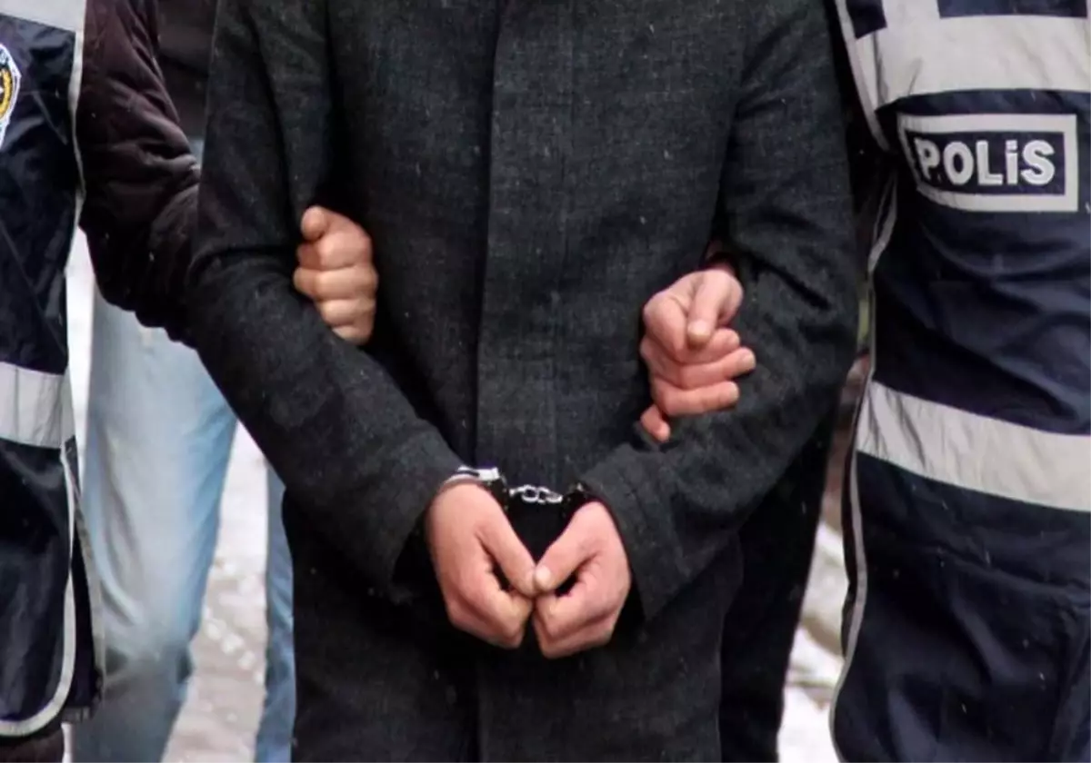 İzmir Fetö'den 33 Tutuklama