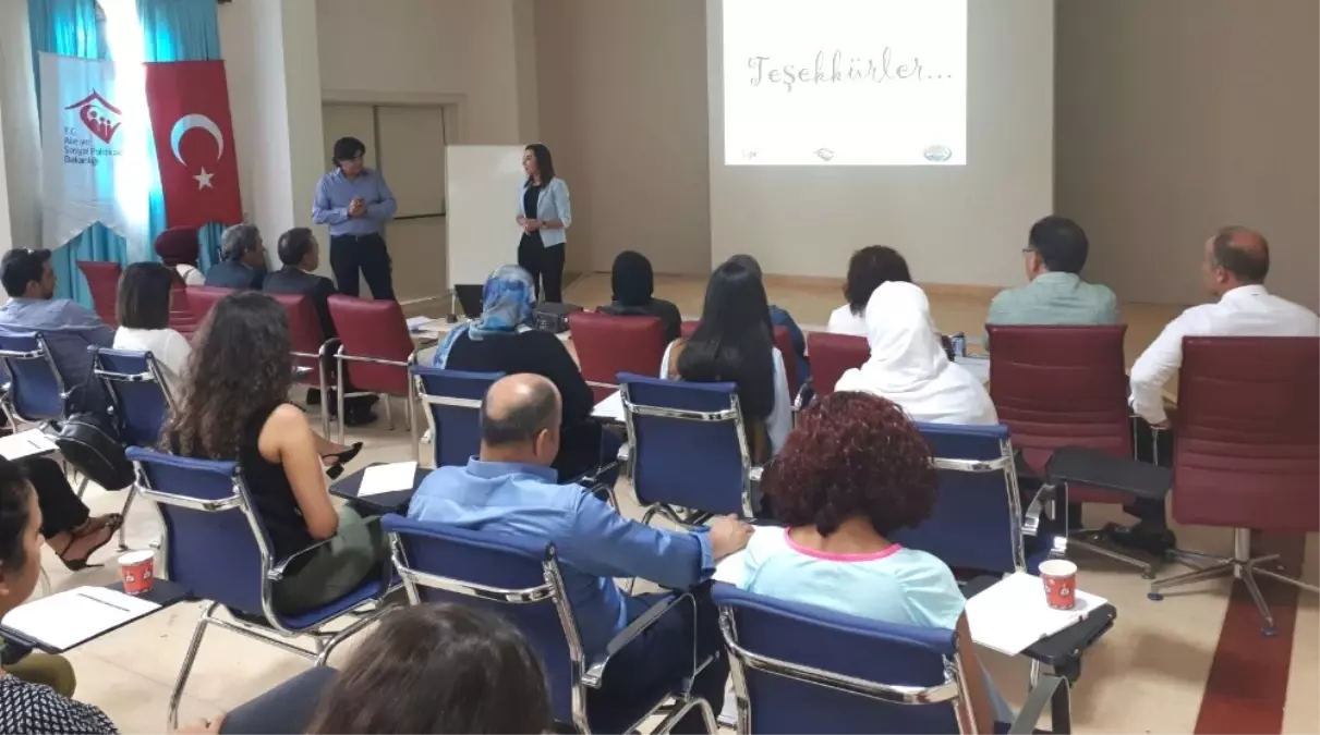 Küçük Yaşta Suç İşleyen Çocuklar Sorunu' Mersin'de Masaya Yatırıldı