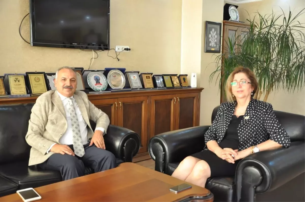 Mersin Defterdarından Başkan Dinçer'e Ziyaret