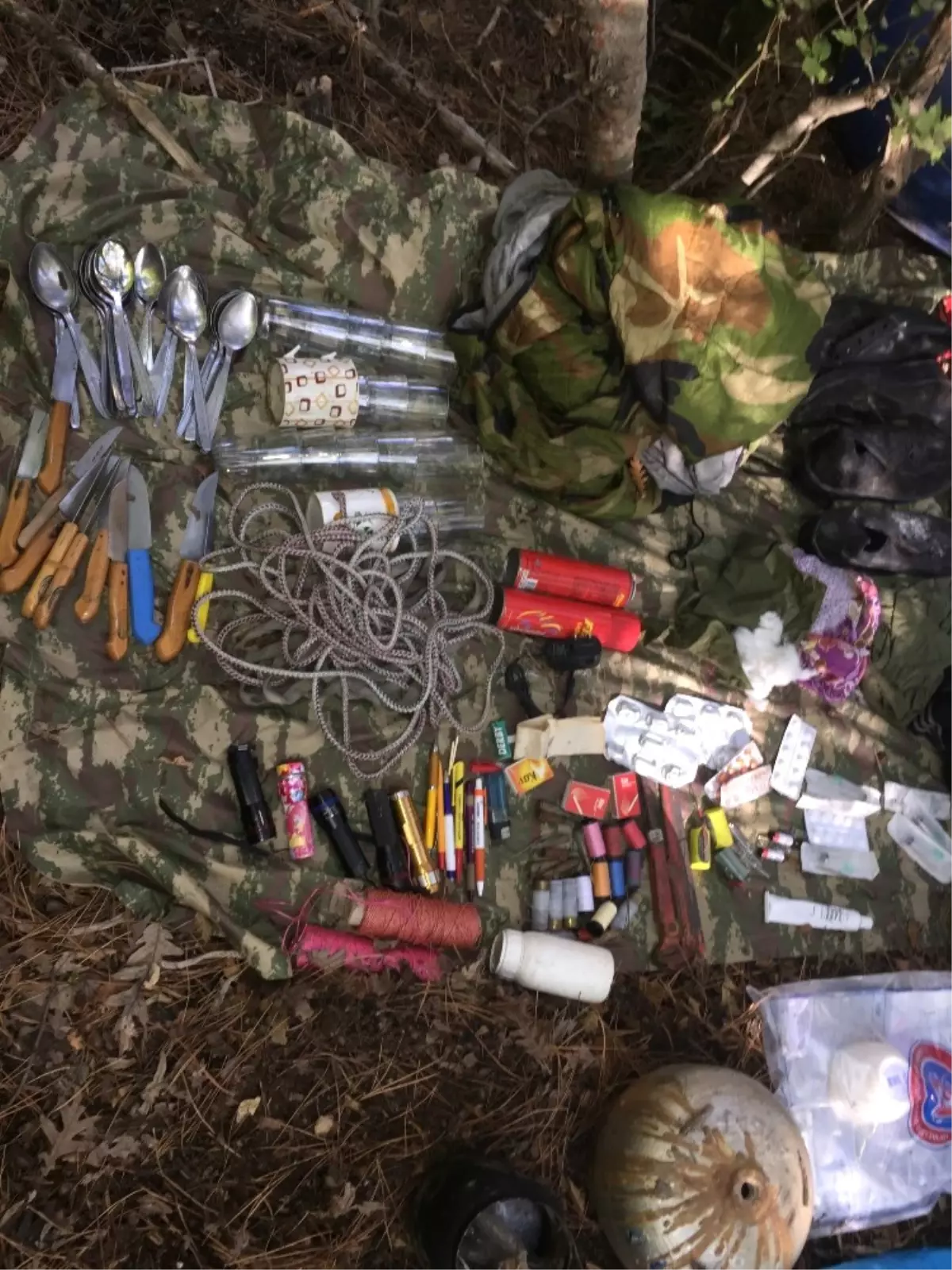 Osmaniye'de PKK Sığınağında Patlayıcı Ele Geçirildi