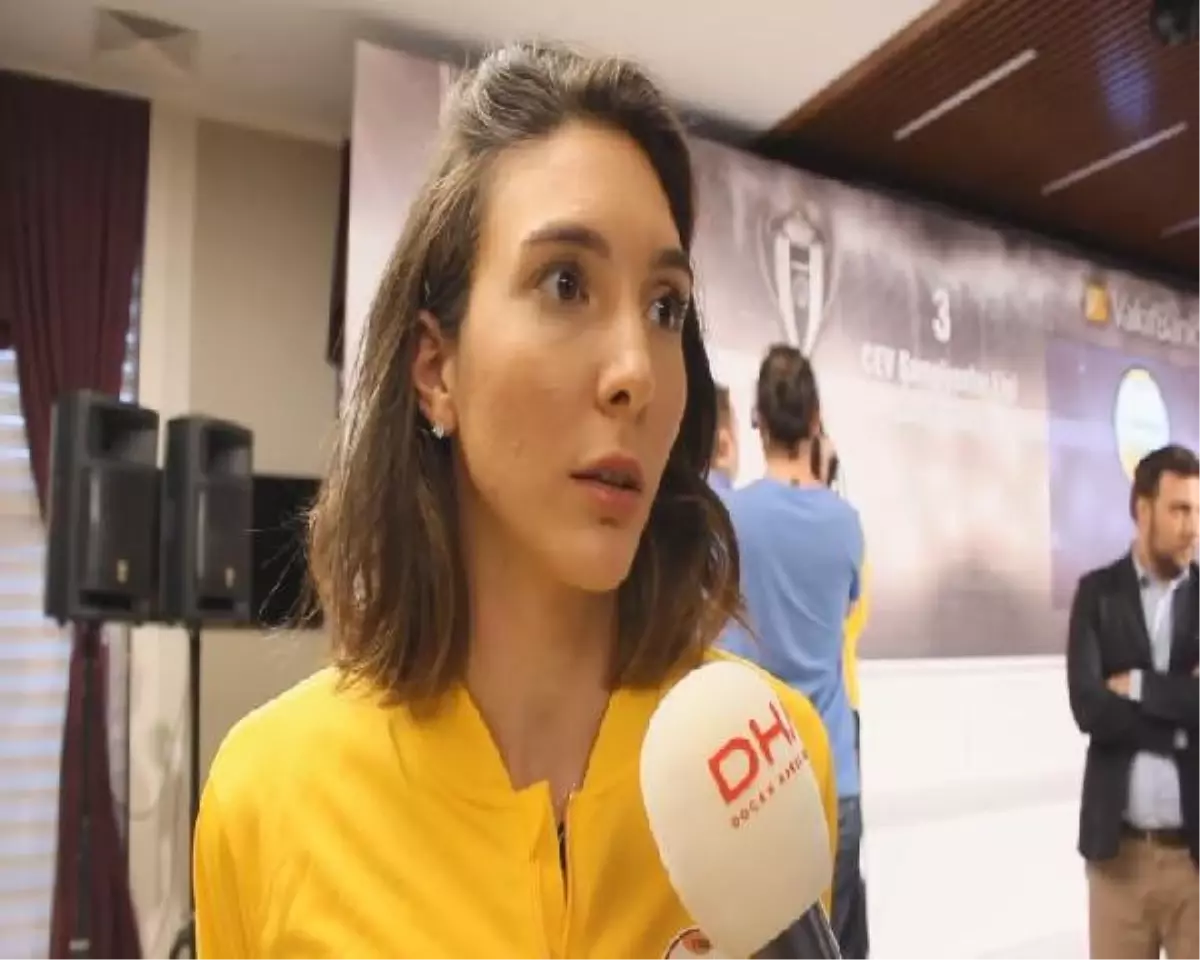 Vakıfbank'ın Milli Pasörü Naz Aydemir Akyol: 'Hedefimiz Bütün Kulvarda Şampiyonluk'