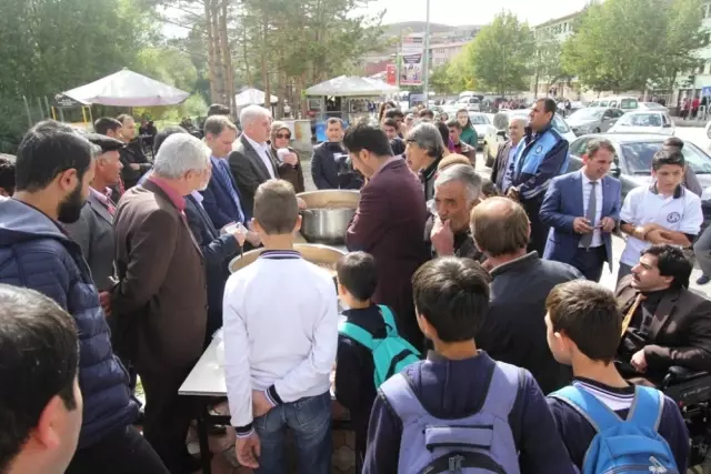 Bayburt Belediyesi'nden Aşure İkramı